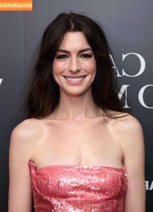 Anne Hathaway фото #0431