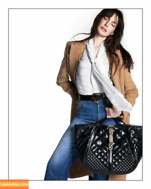 Anne Hathaway фото #0470