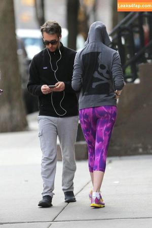 Anne Hathaway фото #0481