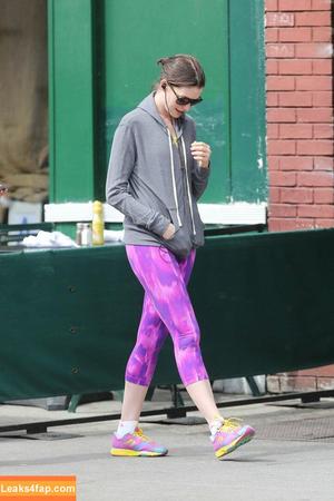 Anne Hathaway фото #0506