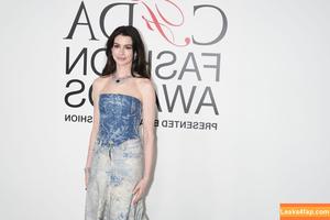 Anne Hathaway фото #0533