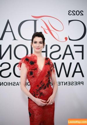 Anne Hathaway фото #0541