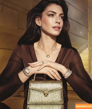 Anne Hathaway фото #0551