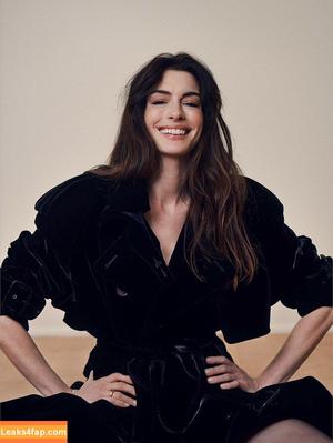 Anne Hathaway фото #0561