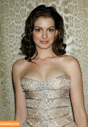 Anne Hathaway фото #0642