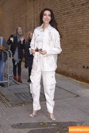 Anne Hathaway фото #0649