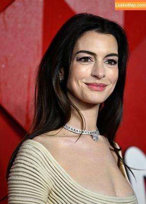 Anne Hathaway фото #0726