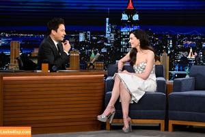 Anne Hathaway фото #0741