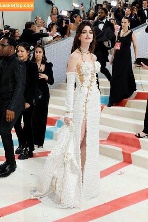 Anne Hathaway фото #0772