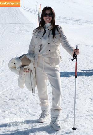 Anne Hathaway фото #0891