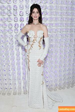 Anne Hathaway фото #0912