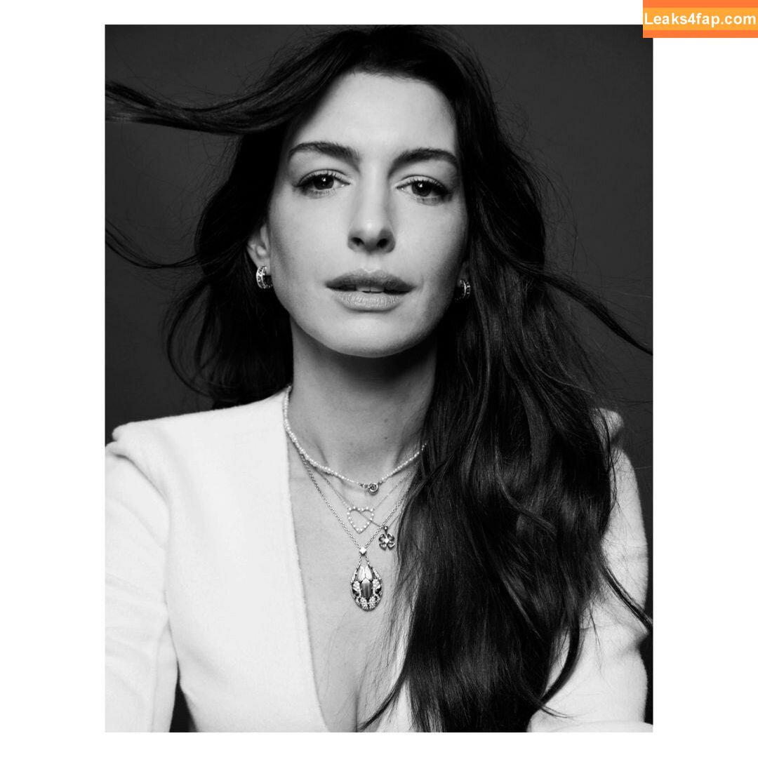 Anne Hathaway / ahathawaynews / annehathaway / heatherannie слитое фото фото #1008