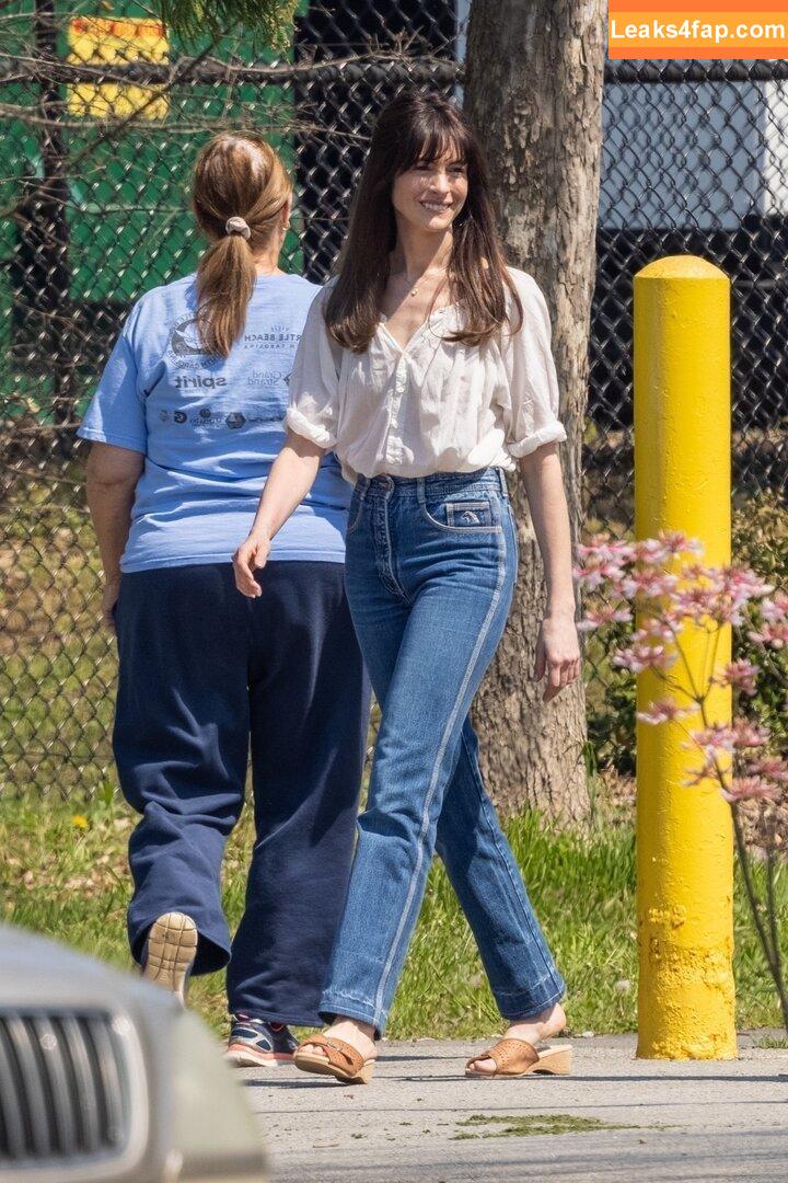 Anne Hathaway / ahathawaynews / annehathaway / heatherannie слитое фото фото #1089