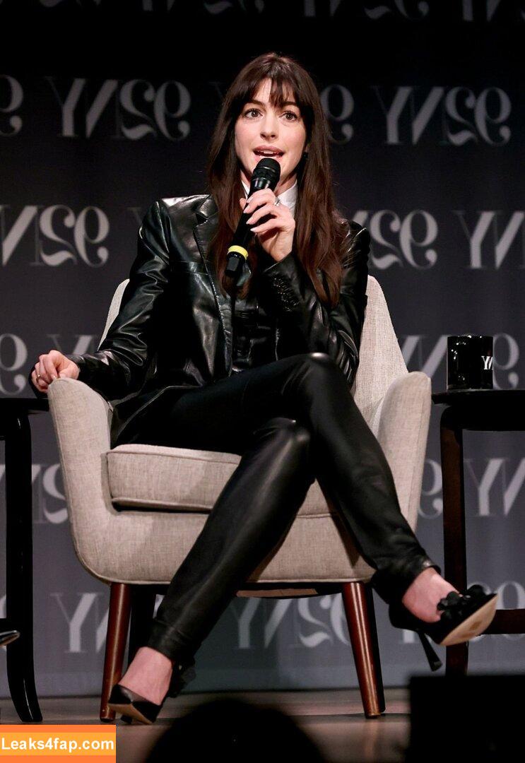 Anne Hathaway / ahathawaynews / annehathaway / heatherannie слитое фото фото #1235