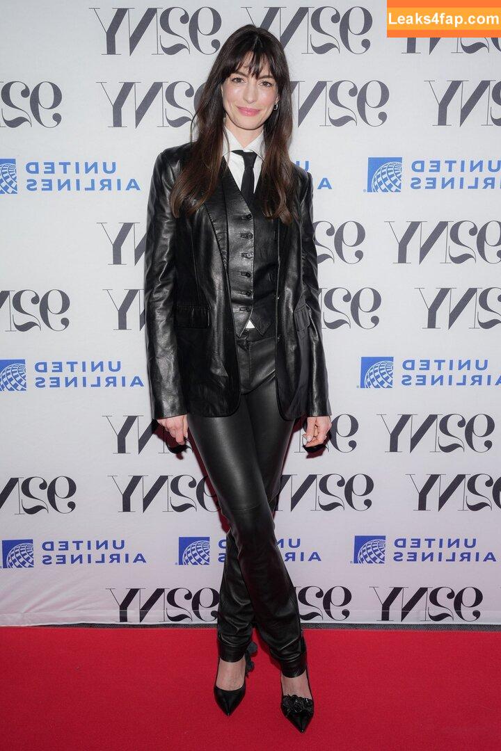 Anne Hathaway / ahathawaynews / annehathaway / heatherannie слитое фото фото #1257