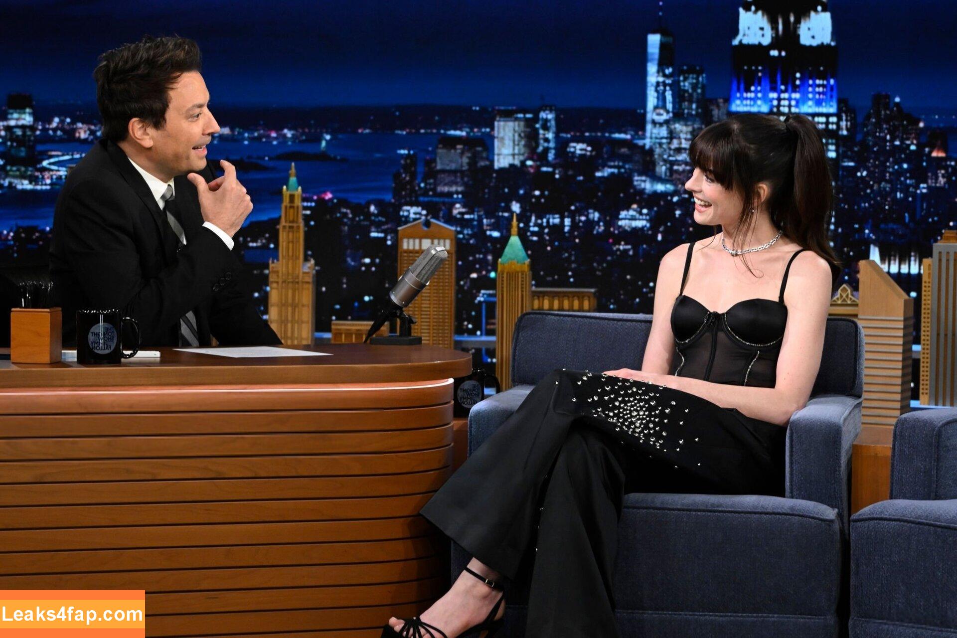 Anne Hathaway / ahathawaynews / annehathaway / heatherannie слитое фото фото #1265