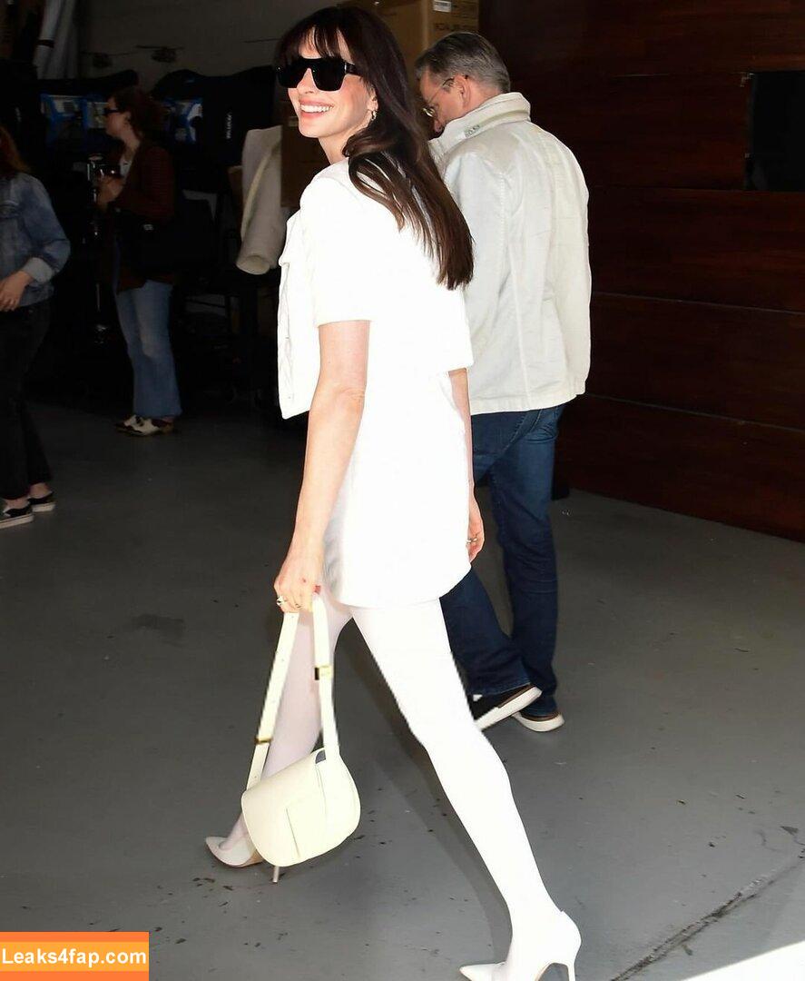 Anne Hathaway / ahathawaynews / annehathaway / heatherannie слитое фото фото #1278