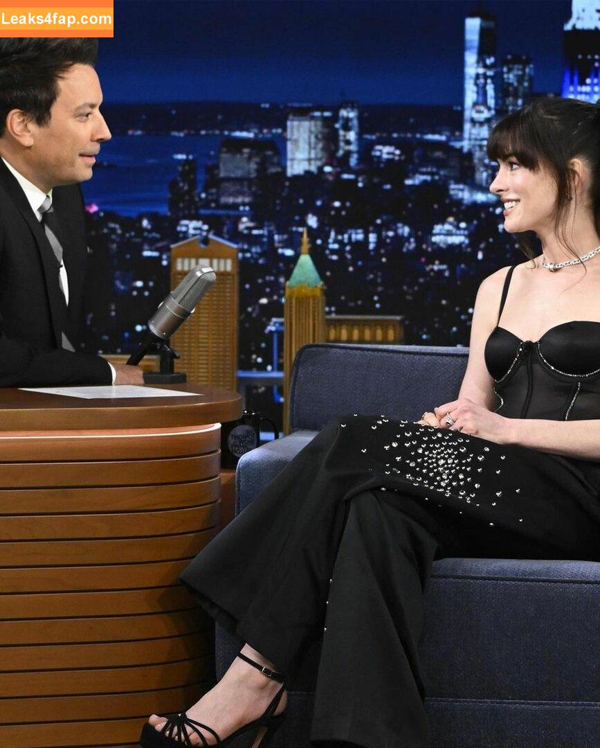 Anne Hathaway / ahathawaynews / annehathaway / heatherannie слитое фото фото #1287