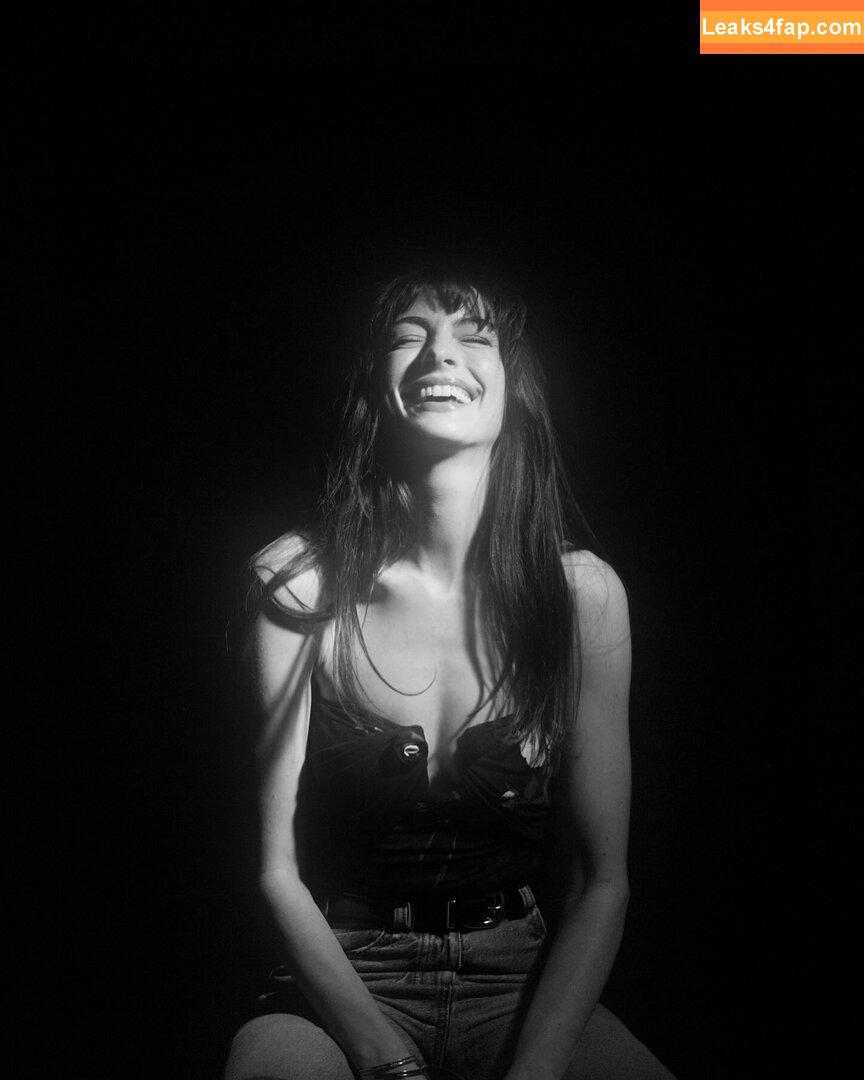 Anne Hathaway / ahathawaynews / annehathaway / heatherannie слитое фото фото #1305