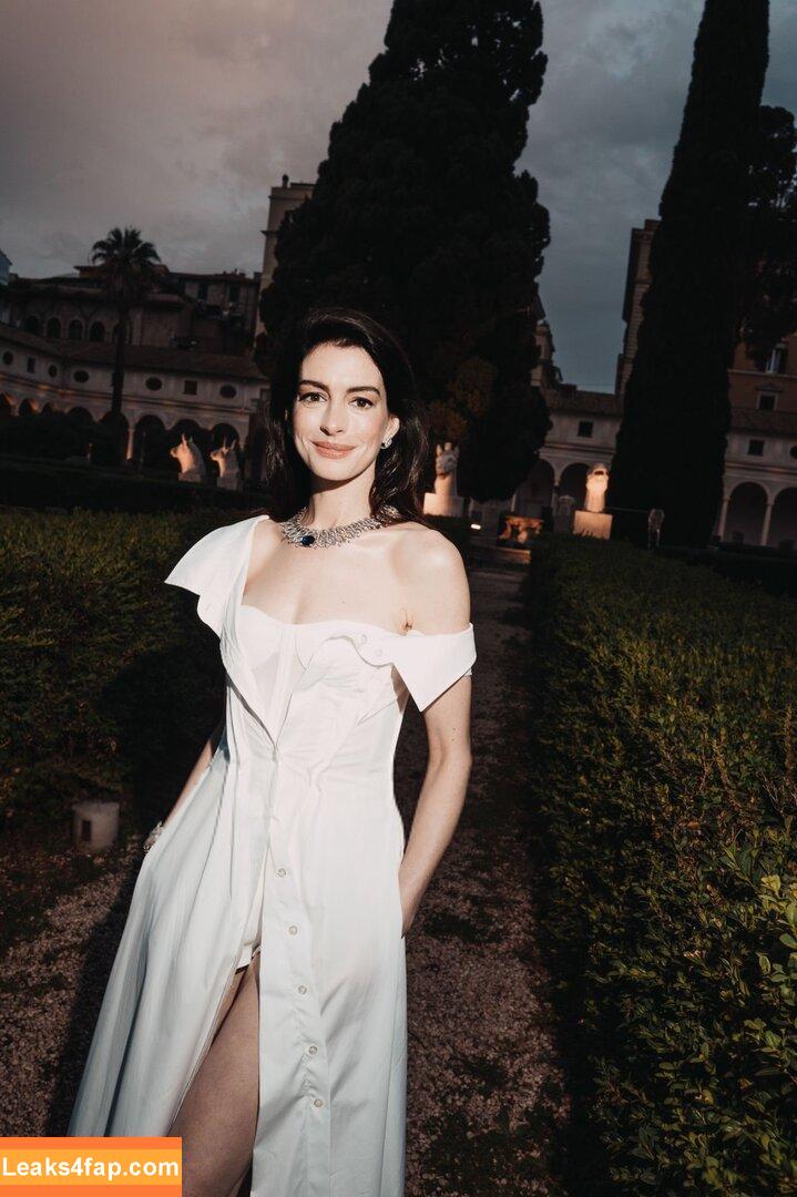 Anne Hathaway / ahathawaynews / annehathaway / heatherannie слитое фото фото #1398