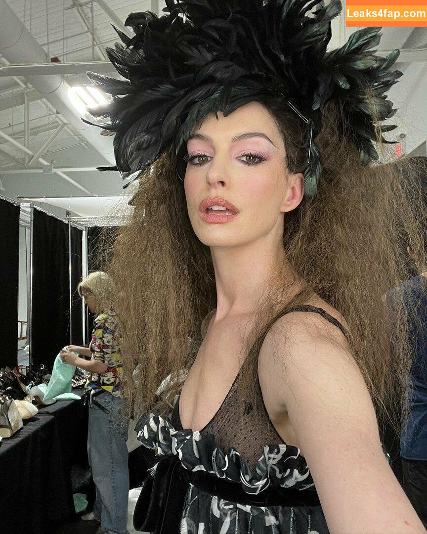 Anne Hathaway / ahathawaynews / annehathaway / heatherannie слитое фото фото #1416