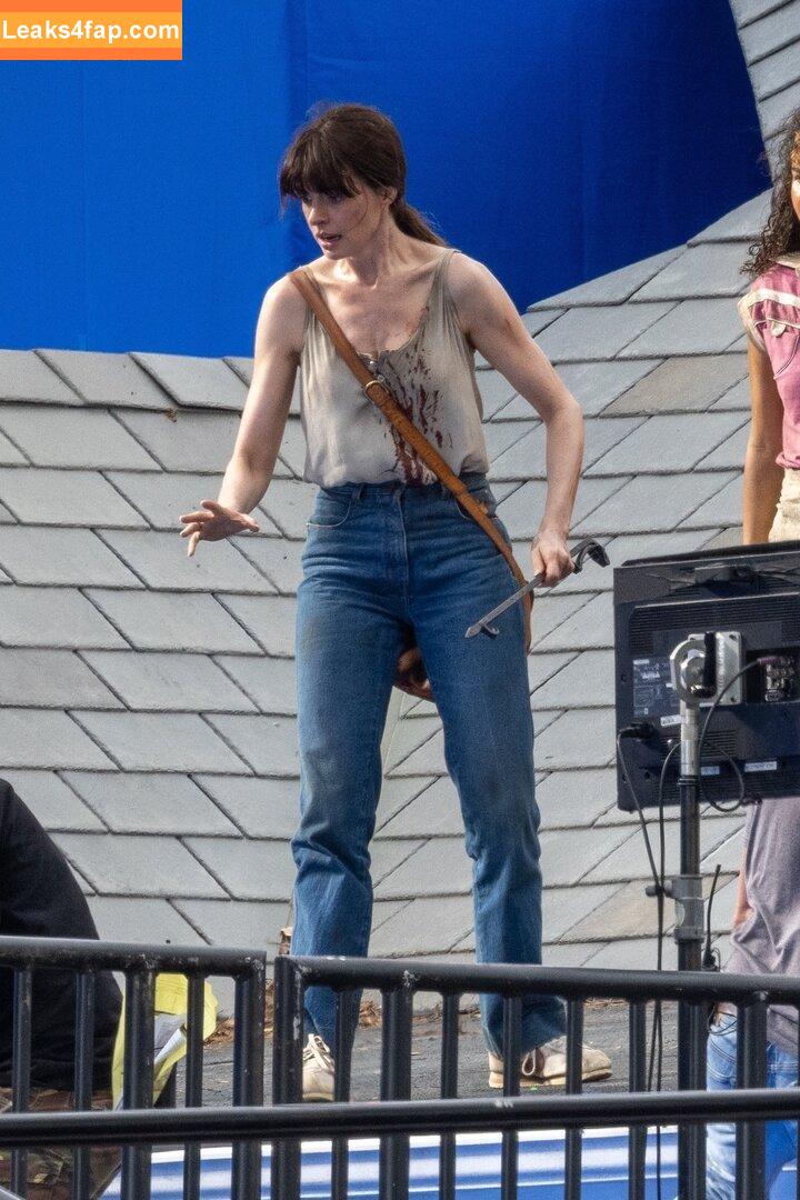 Anne Hathaway / ahathawaynews / annehathaway / heatherannie слитое фото фото #1418