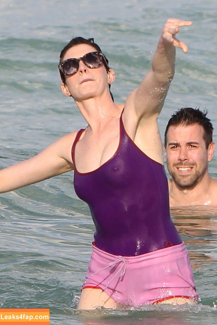 Anne Hathaway / ahathawaynews / annehathaway / heatherannie слитое фото фото #1435