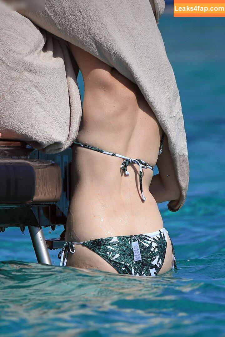 Anne Hathaway / ahathawaynews / annehathaway / heatherannie слитое фото фото #1521