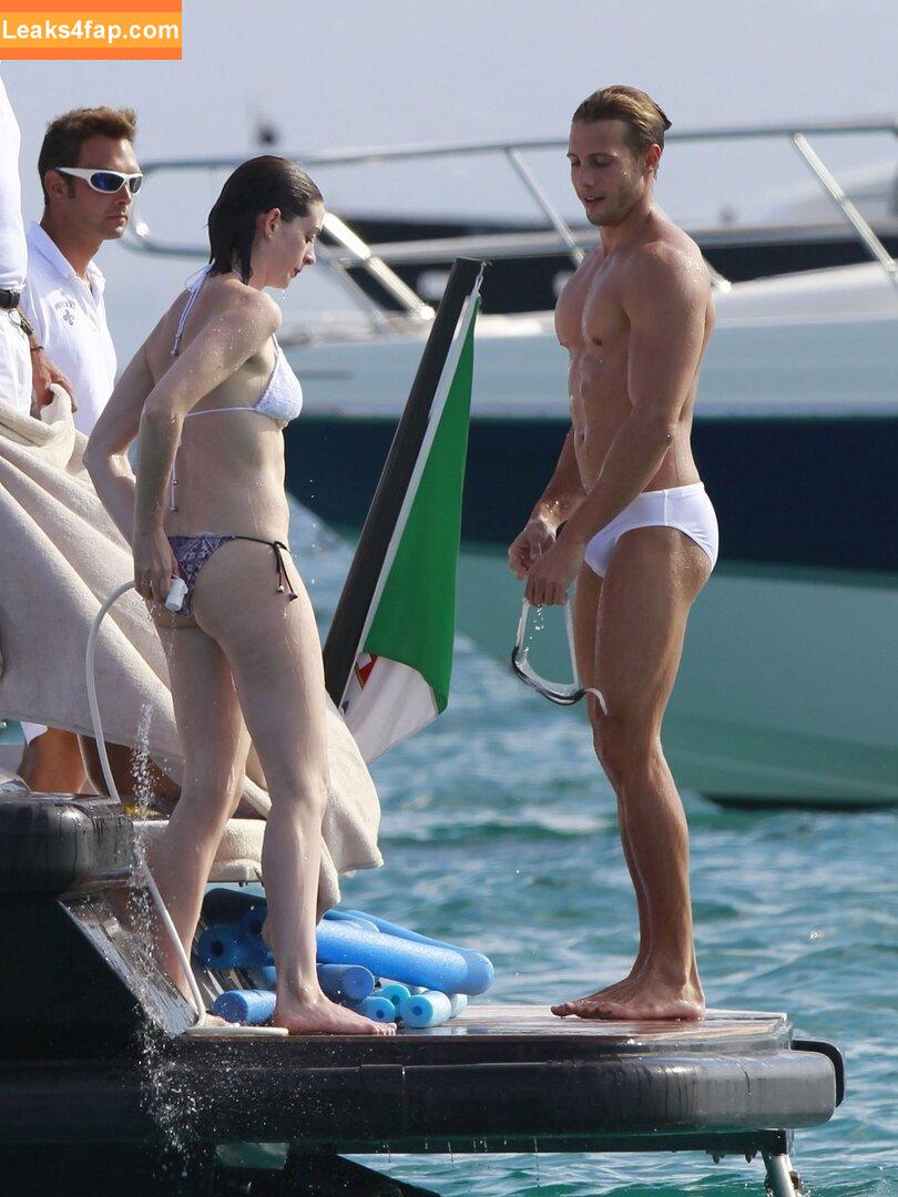 Anne Hathaway / ahathawaynews / annehathaway / heatherannie слитое фото фото #1538