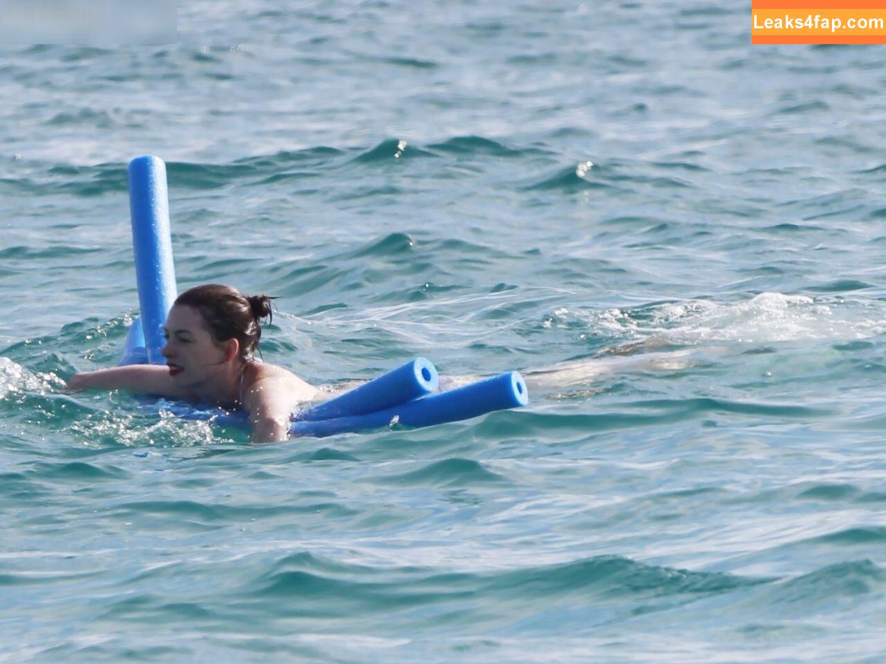 Anne Hathaway / ahathawaynews / annehathaway / heatherannie слитое фото фото #1540