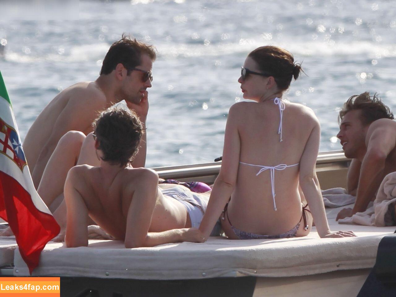 Anne Hathaway / ahathawaynews / annehathaway / heatherannie слитое фото фото #1541