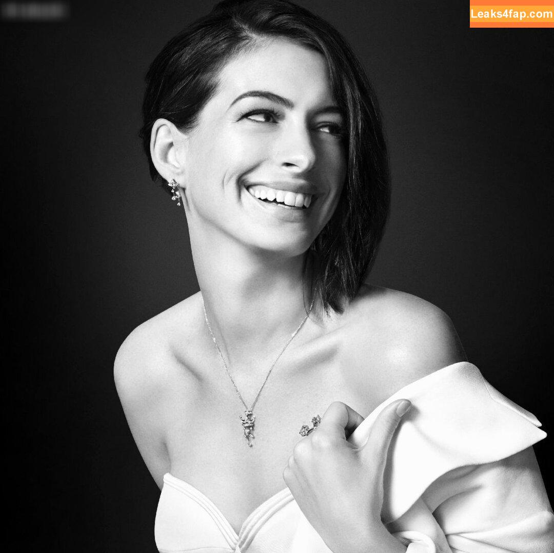 Anne Hathaway / ahathawaynews / annehathaway / heatherannie слитое фото фото #1569