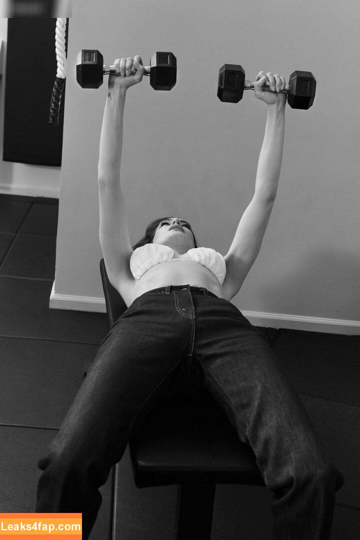 Anne Hathaway / ahathawaynews / annehathaway / heatherannie слитое фото фото #1610