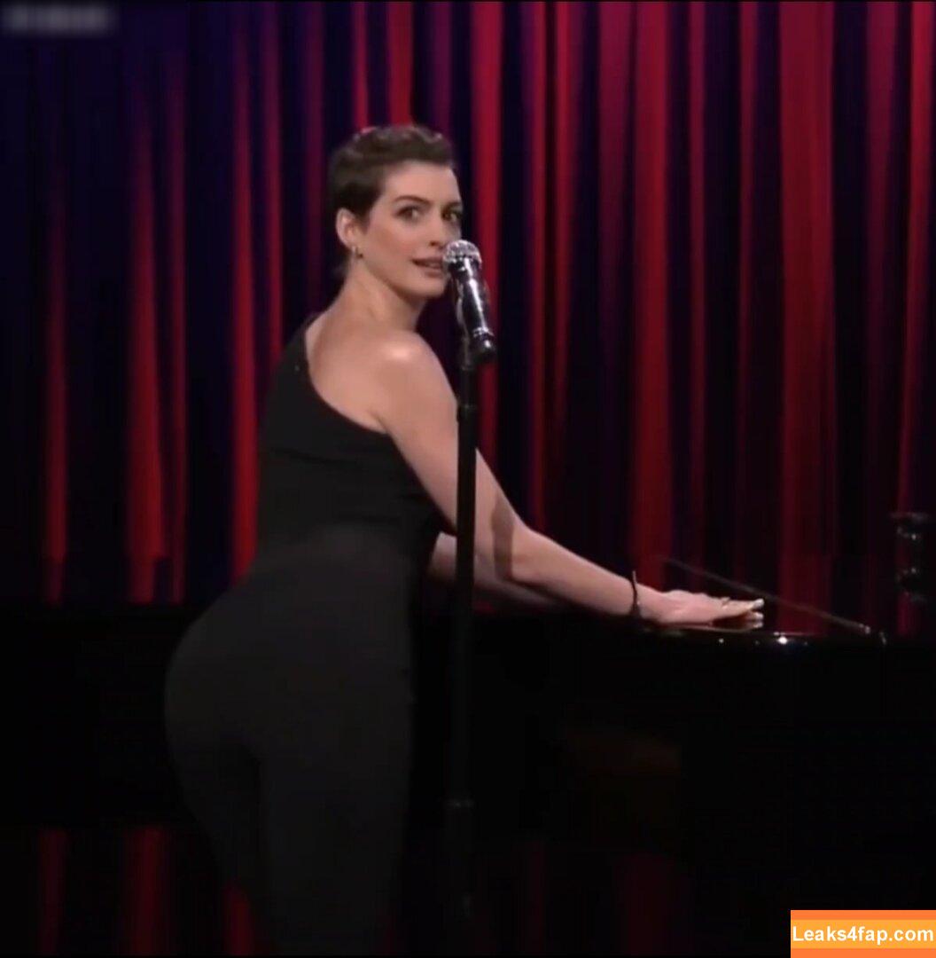 Anne Hathaway / ahathawaynews / annehathaway / heatherannie слитое фото фото #1696