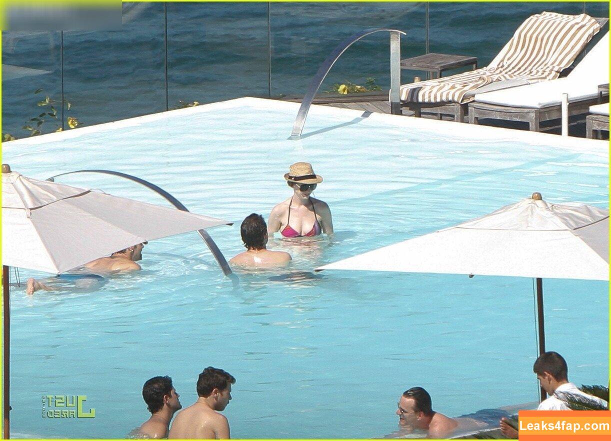 Anne Hathaway / ahathawaynews / annehathaway / heatherannie слитое фото фото #1723