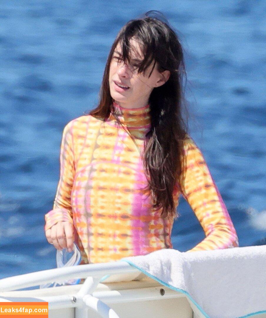 Anne Hathaway / ahathawaynews / annehathaway / heatherannie leaked photo photo #1737