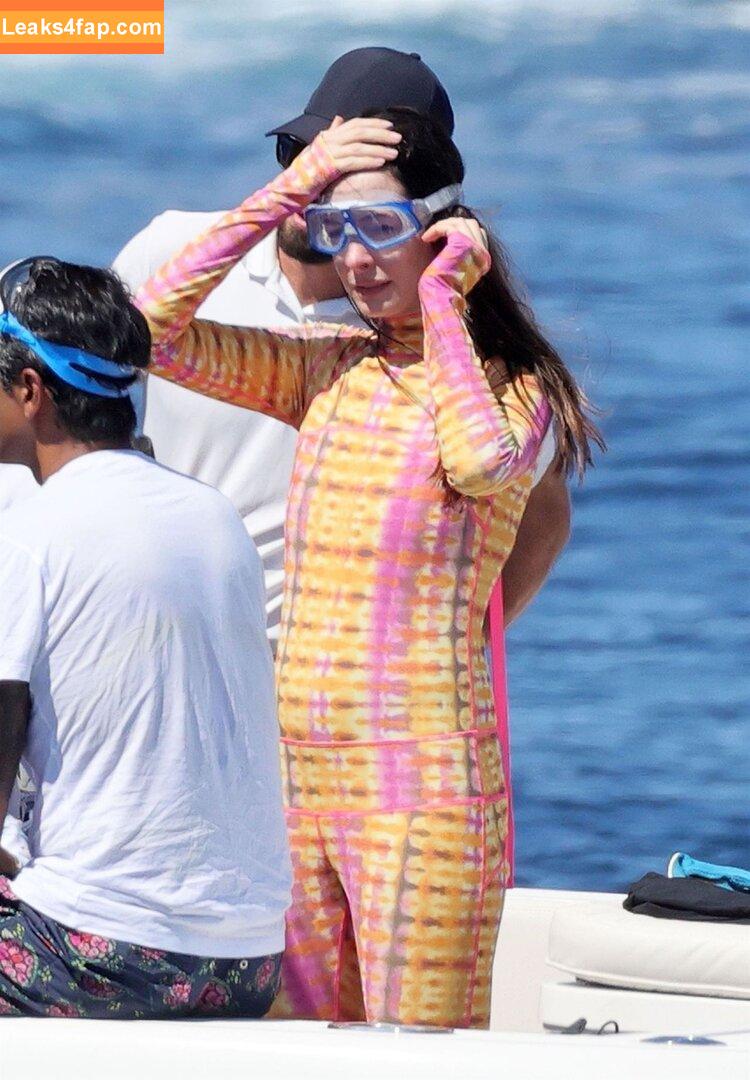 Anne Hathaway / ahathawaynews / annehathaway / heatherannie leaked photo photo #1763