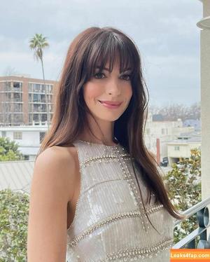 Anne Hathaway фото #1001