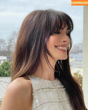 Anne Hathaway фото #1004