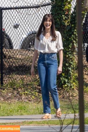 Anne Hathaway фото #1076