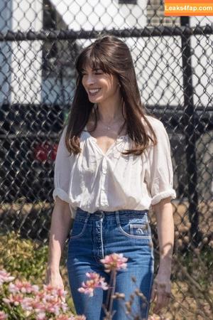 Anne Hathaway фото #1085