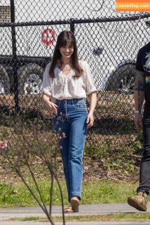 Anne Hathaway фото #1093