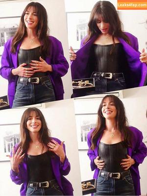 Anne Hathaway фото #1110