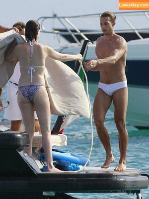 Anne Hathaway фото #1147