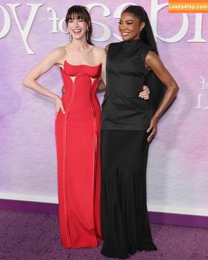 Anne Hathaway фото #1202