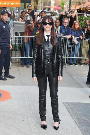 Anne Hathaway фото #1243