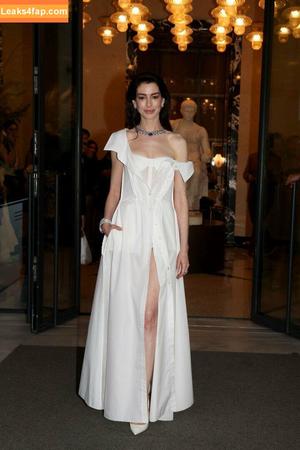 Anne Hathaway фото #1379