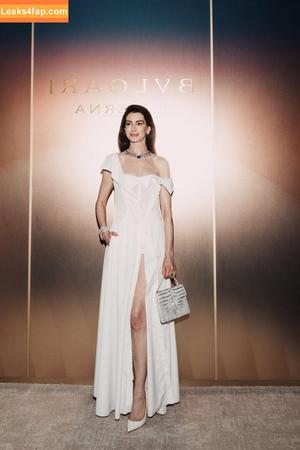 Anne Hathaway фото #1405