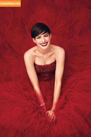 Anne Hathaway фото #1430