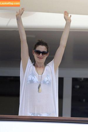 Anne Hathaway фото #1522